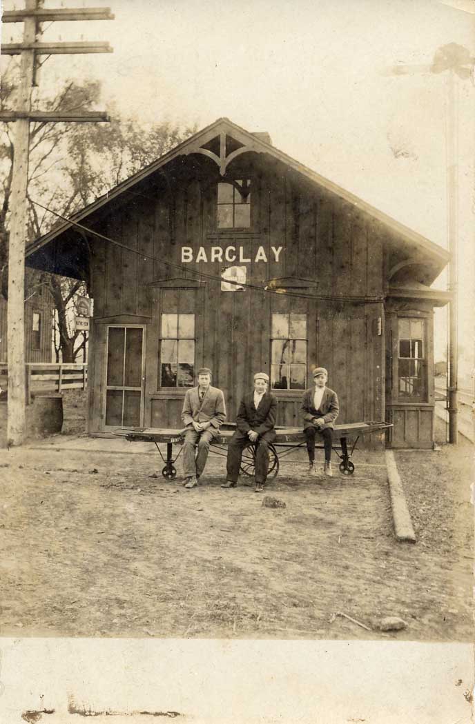 [Photo: Barclay Depot, with Floyd,
Stanley, and Clair Dodge, Dorothy's cousins, circa 1910.]